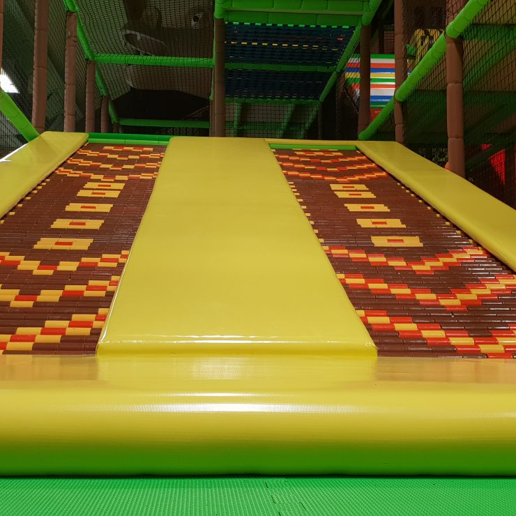 Rollenrutsche im KÄNGUROOM Fun Park